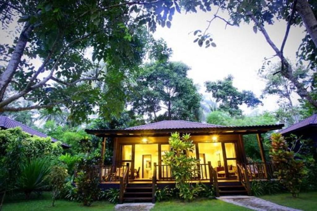Banraya Resort And Spa Koh Racha Yai Bagian luar foto